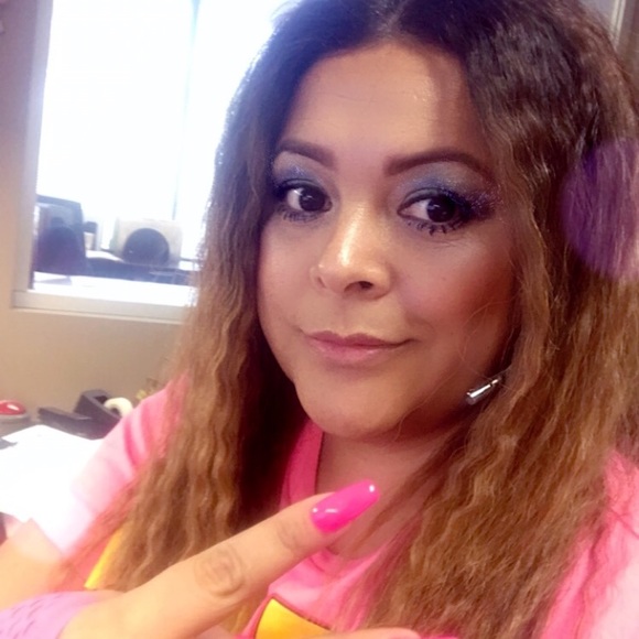 Meet your Posher, Isabel - Picture 1 of 1